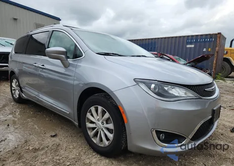2019 Chrysler Pacifica Touring L из США, поврежденный, VIN 2C4RC1BG9KR700669
